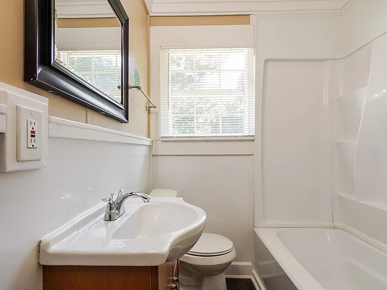 3004 Forestdale Blvd — Photo 18