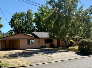 1429 SE Cherry Ln, Grants Pass, OR 97526