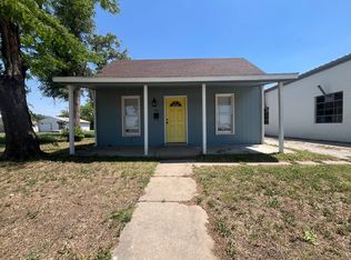 226 S 1st St, Osborne, KS 67473