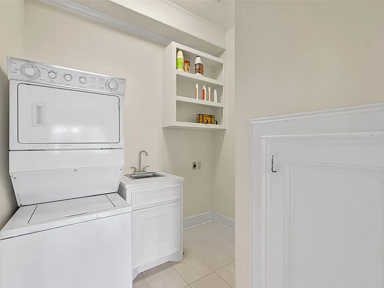 28 Waters Edge St — Photo 13