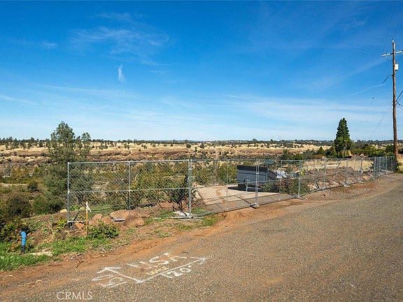 2nd image of 1437 Rim Rock Dr