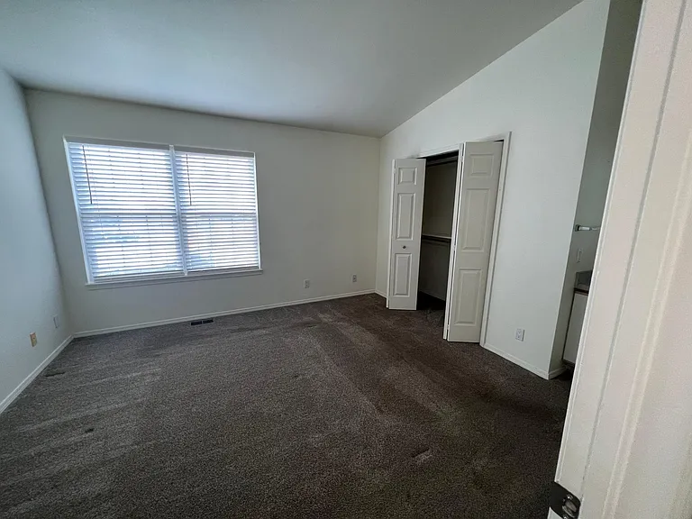 6170 Colony Cir — Photo 15