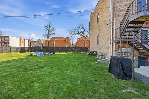 3248 W Maypole Ave #2 Photo 1