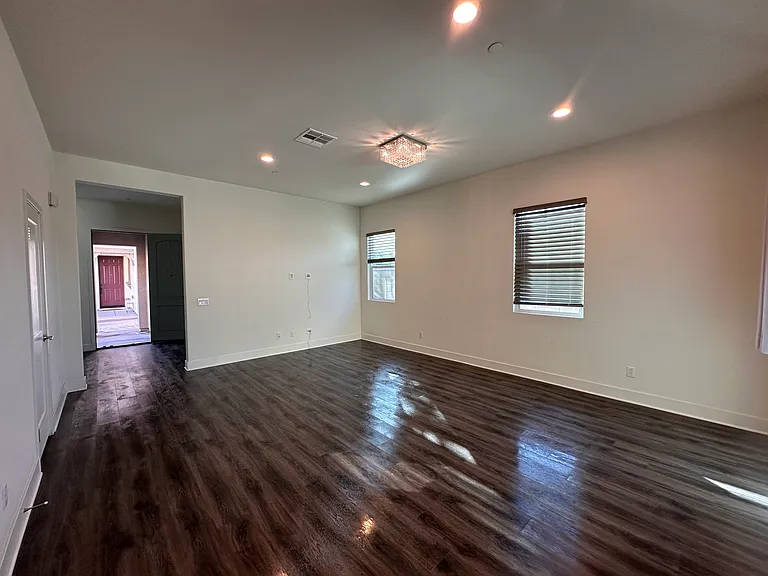 15852 Ellington Way — Photo 5