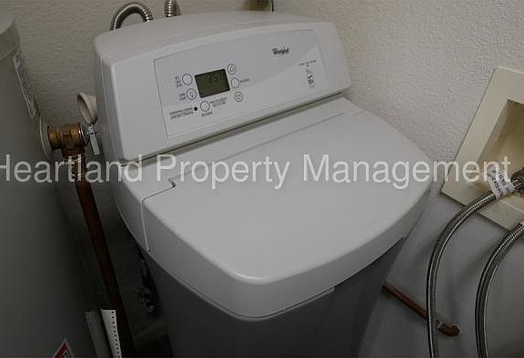 4th image of 7150 Bracken Ln