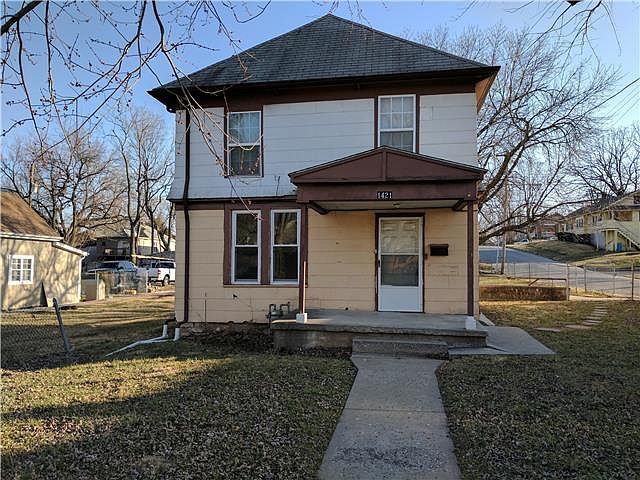 1st image of 1421 Wood Ave