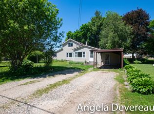 117 Lake St, Crystal, MI 48818
