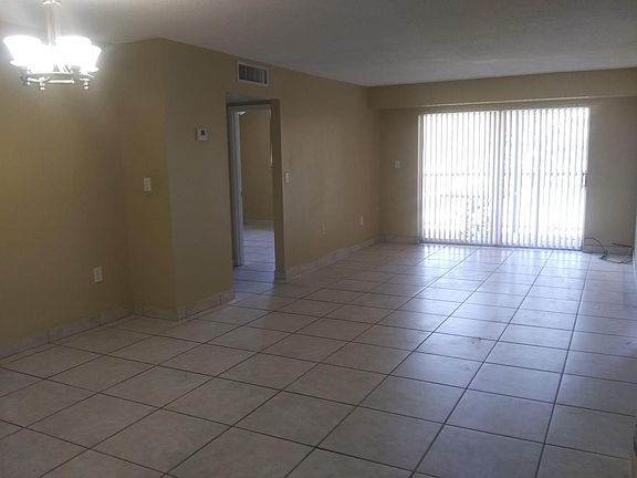 4th image of 1250 NE 125th St APT 203D