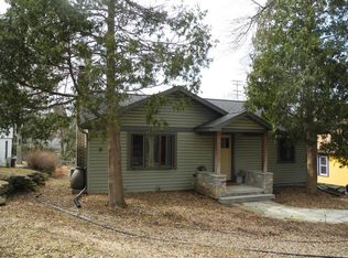 518 Hilldale Ct, Madison, WI 53705