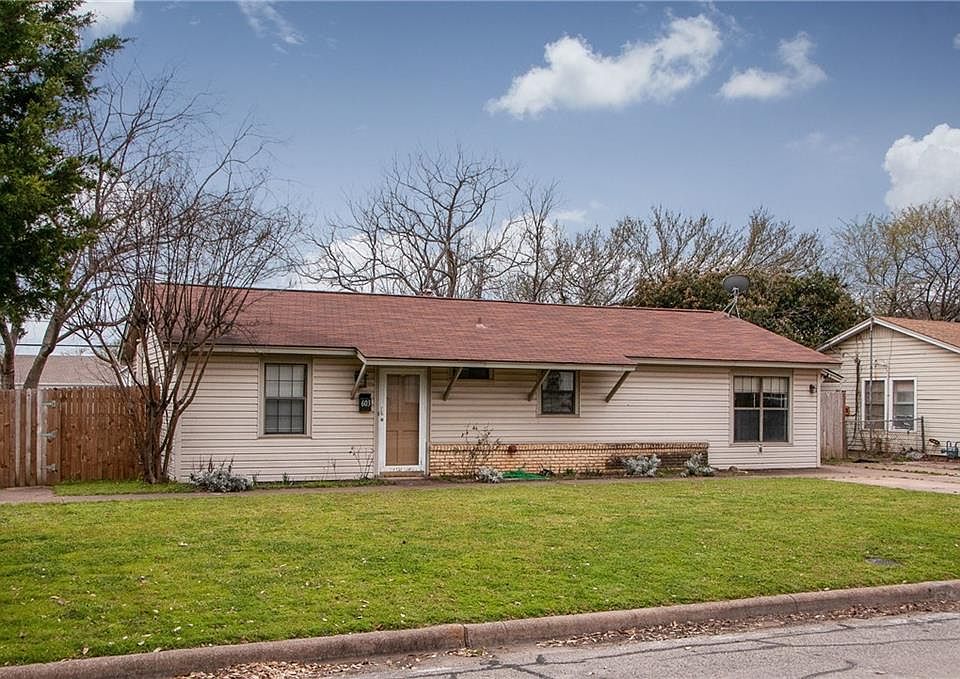1st image of 603 W Mills Dr