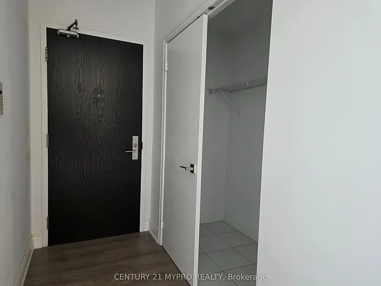 770 Bay St #Penthouse 507 — Photo 16