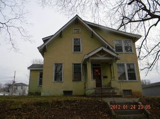 614 S 12th St, Burlington, IA