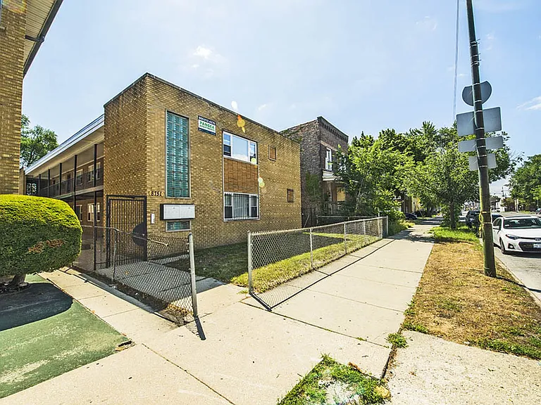 8751 S Cottage Grove Chicago, IL 60619 — Photo 10