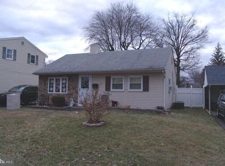 215 Doone Rd, Fairless Hills, PA 19030
