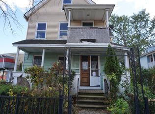 327 Orange St, Springfield, MA 01108