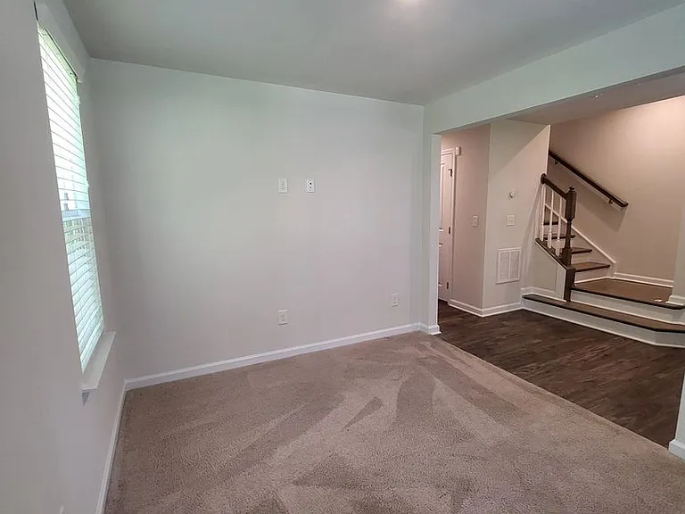 1214 Ashbury St — Photo 6