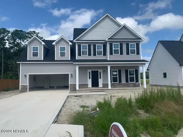 831 Cooke Drive, Hubert, NC 28539