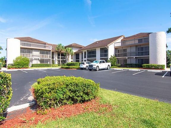 3rd image of 3200 Twin Lakes Ter APT 202