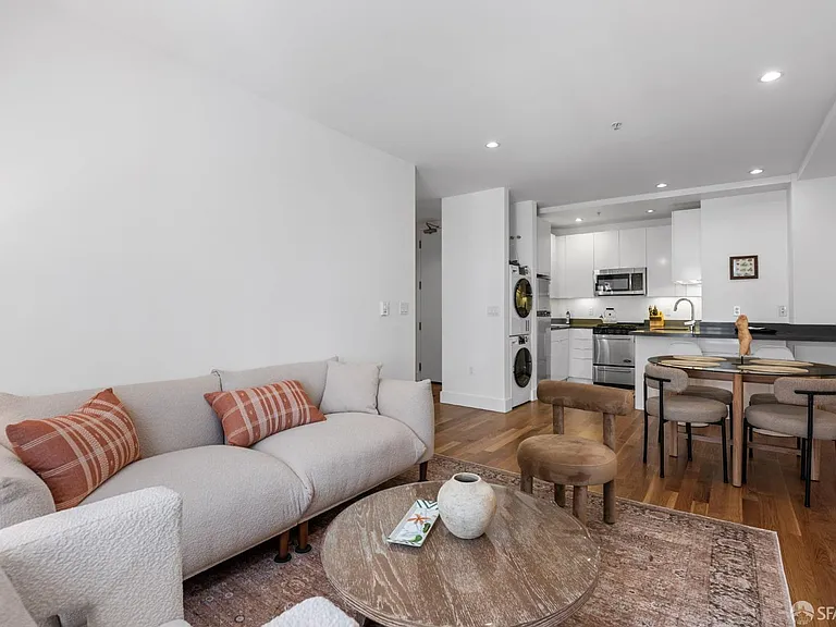 901 Bush St #405 — Photo 3
