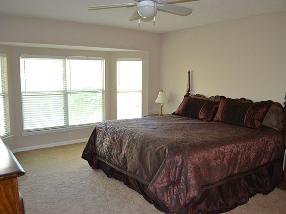2nd image of 4762 Mountain Breeze Ct S