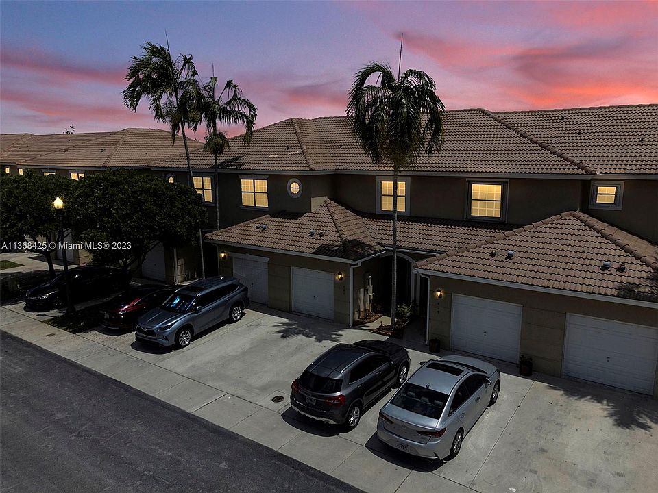 1st image of 405 SW 120th Ave #405