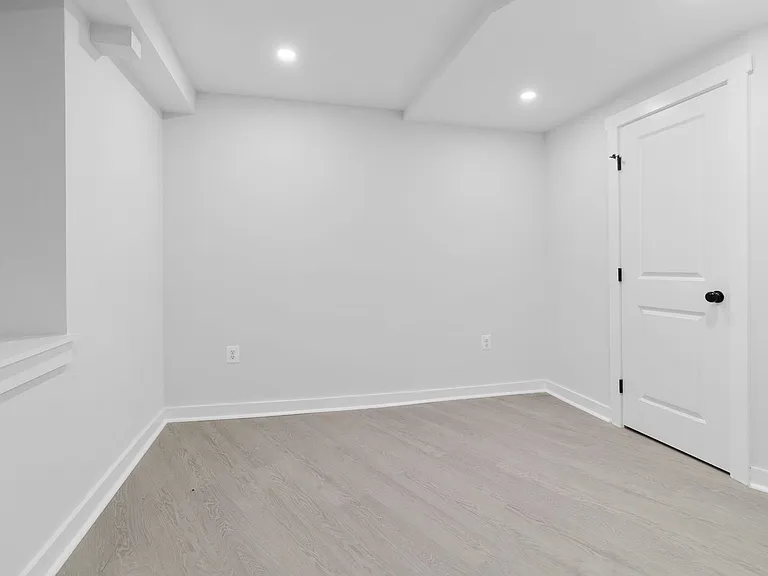54 Rhode Island Ave NW — Photo 3
