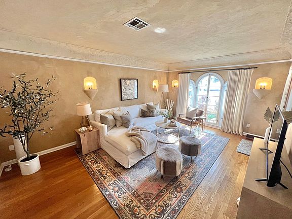 4th image of 183 Glendora Ave