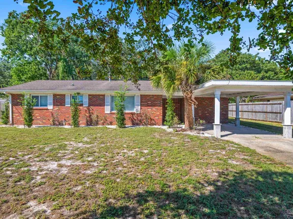 1125 Bayview Ln, Gulf Breeze, FL 32563