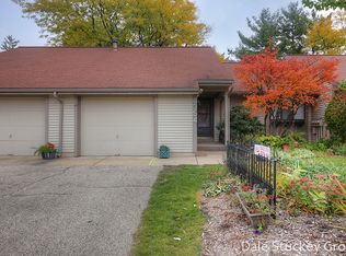 4354 Indian Springs Dr Sw, Grandville, MI 49418