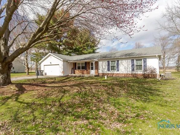 13246 Woodbrier Ln, Grand Rapids, OH 43522