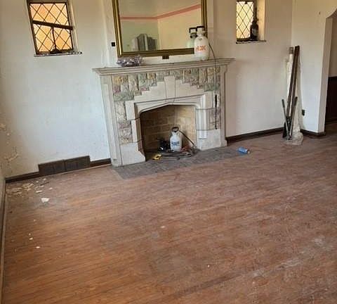 5th image of 6125 Garesche Ave