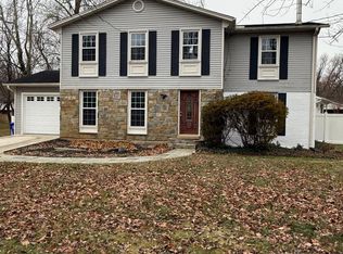14216 Bauer Dr, Rockville, MD 20853