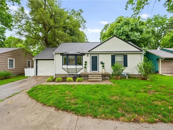 2912 W 75th St, Prairie Village, KS 66208