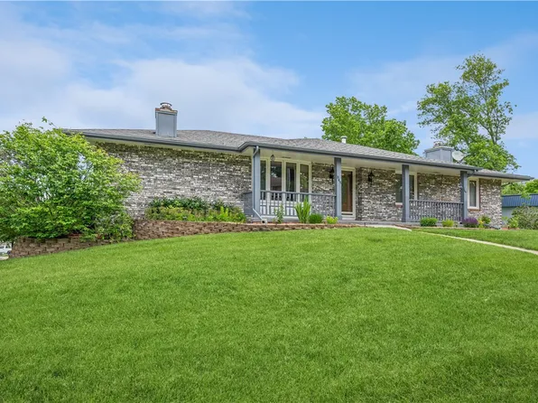 845 Stuart St, Carlisle, IA 50047