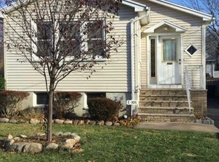 105 Prospect St, Paramus, NJ 07652