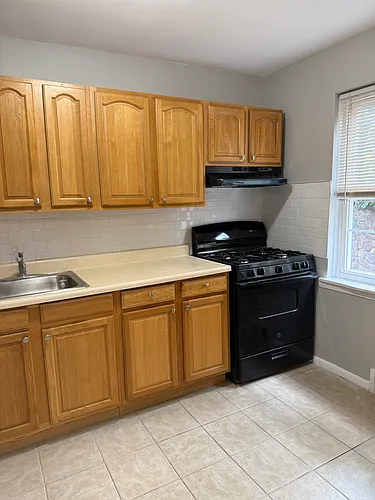 45 Morris Ave #18 Photo 1