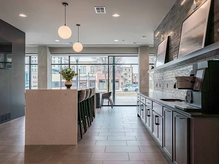 Karrick Apartments — Photo 11