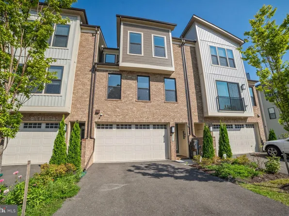 7646 Cross Creek Dr, Columbia, MD 21044