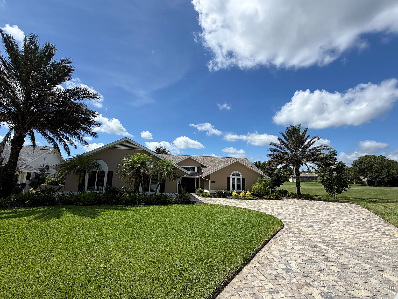 209 Bromely Circle - 1 — Photo 3