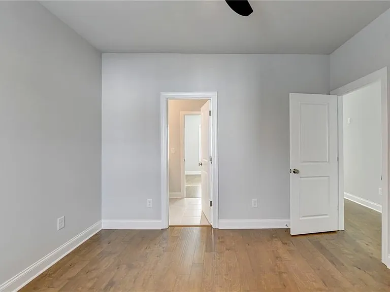 4536 Molder Dr — Photo 62
