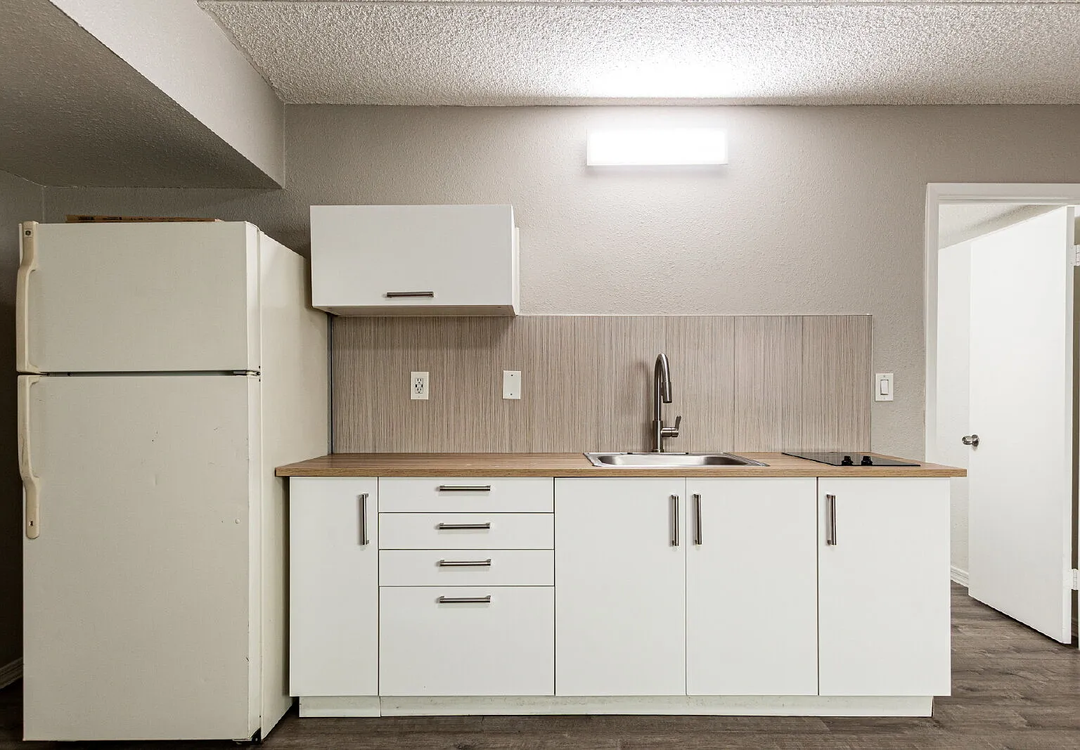 Studio, 1.0 bath, 280 sqft, $695 — Photo 2
