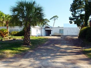 21 Bayshore Dr, Shalimar, FL 32579