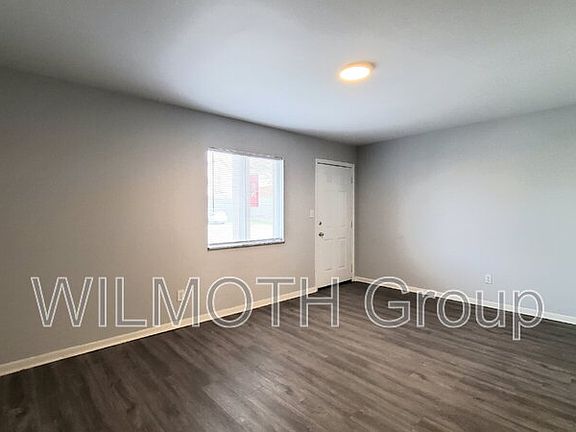 3rd image of 135 W Hendricks St #10