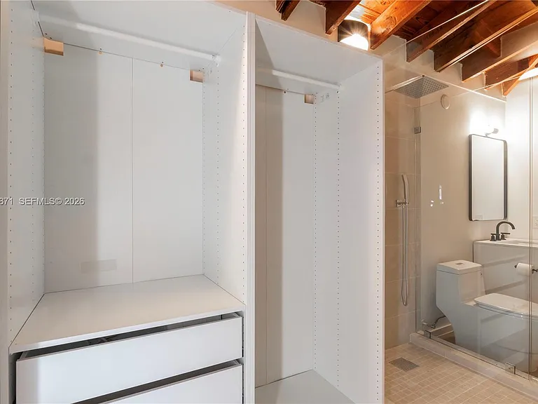 3021 Coconut Grove Dr — Photo 17