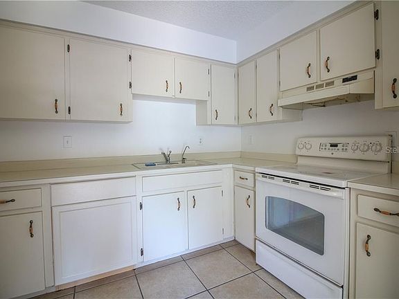 4th image of 209 Granite Dr