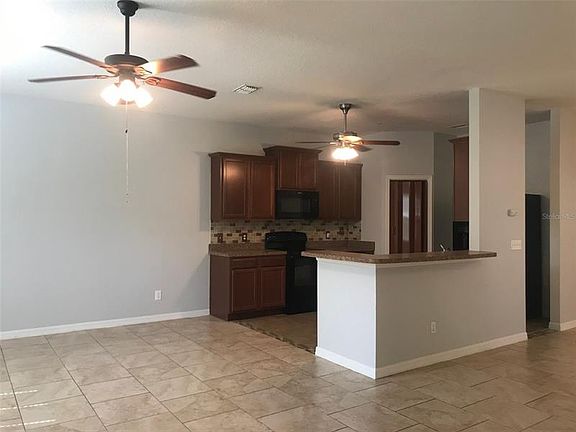 4th image of 2292 Betsy Ross Ln