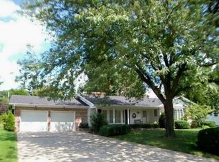 4000 Mar Moor Dr, Lansing, MI 48917