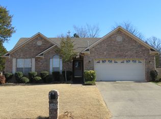 140 Peach St, Conway, AR 72034