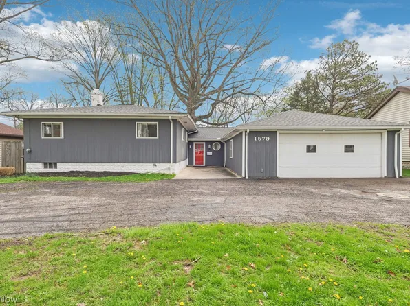 1579 Canterbury Rd, Westlake, OH 44145
