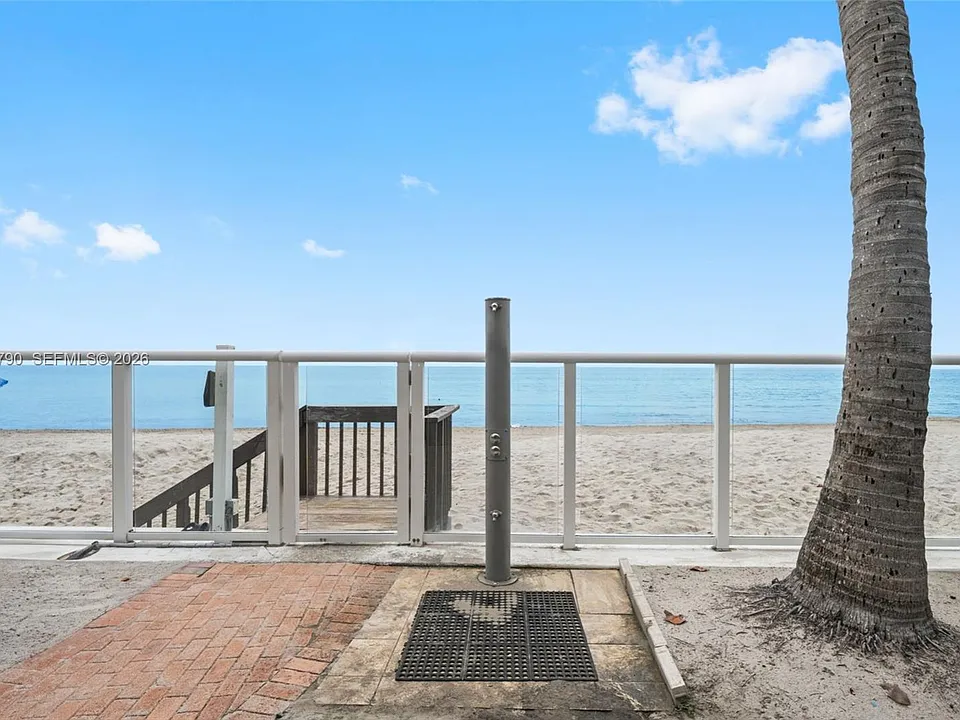 3001 S Ocean Dr #1439
